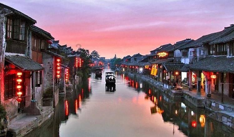 计算机病毒是生产计算机硬件时不注意产生的游戏画面